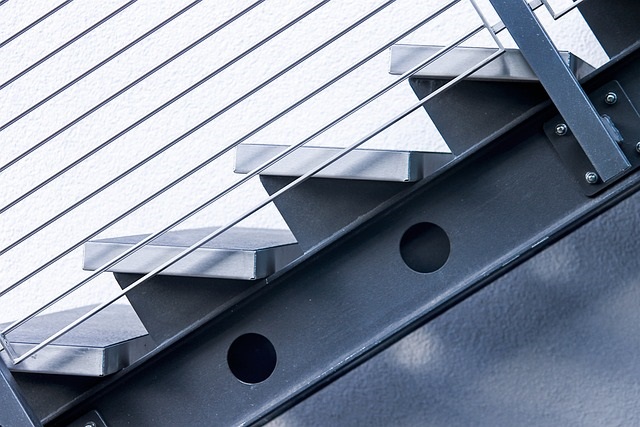 Scari Grund hhtotal.ro